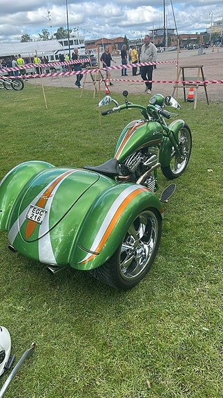 Harley-Davidson 2 of 7