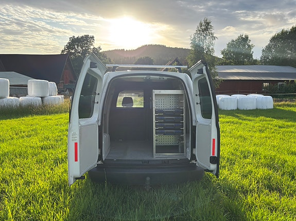 Volkswagen Caddy 5 of 5
