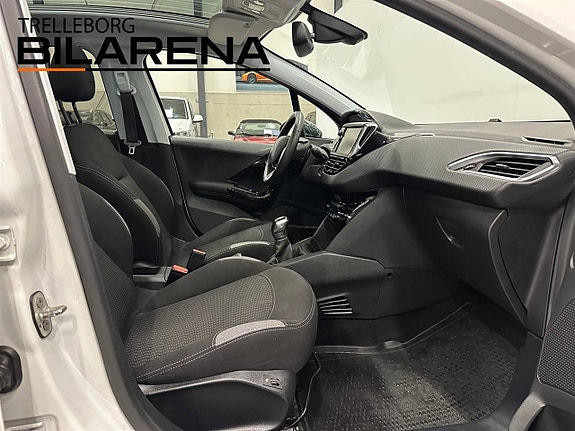 Peugeot 208 13 of 21