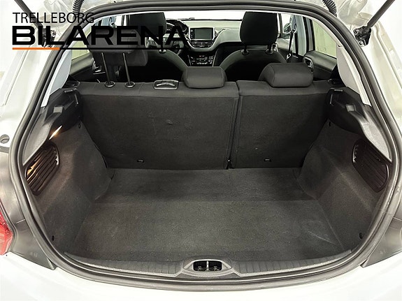 Peugeot 208 21 of 21