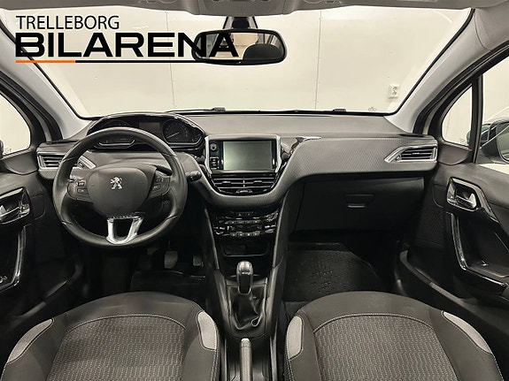 Peugeot 208 15 of 21