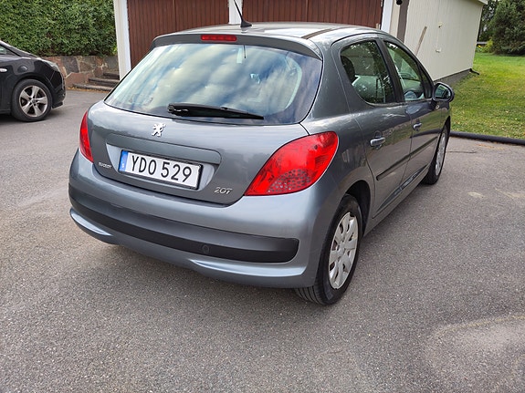 Peugeot 207 3 of 5