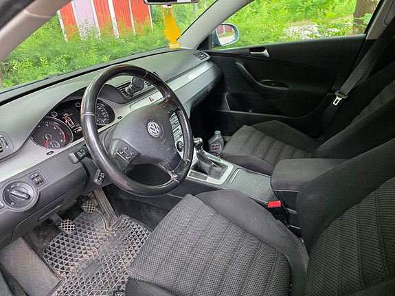 Volkswagen Passat 3 of 4