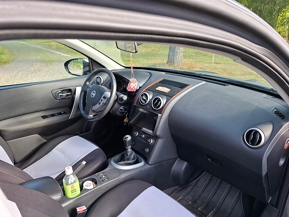 Nissan Qashqai 3 of 5