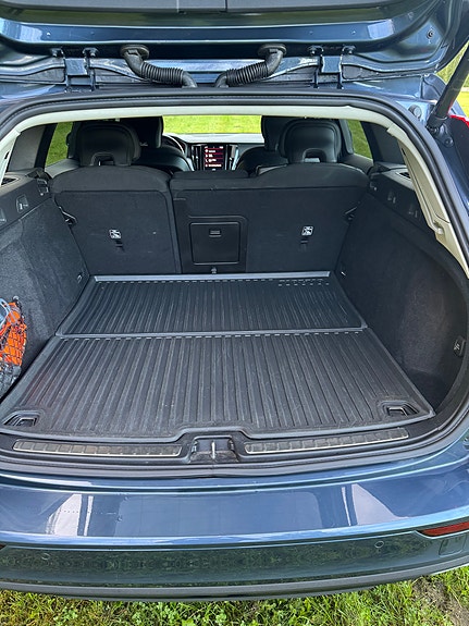 Volvo V60 12 of 23