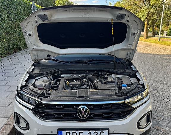 Volkswagen T-Roc 25 of 28