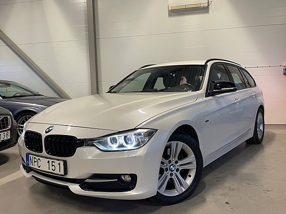 BMW 320d 2 of 5