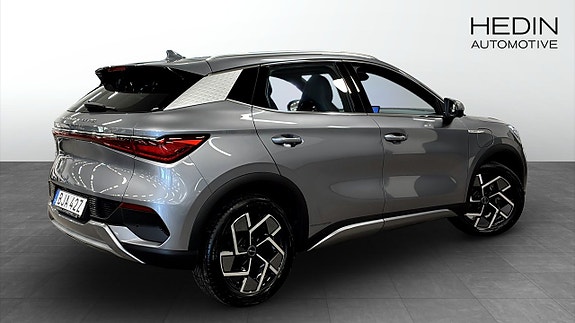 BYD Atto 3 2 of 5