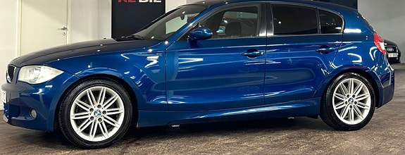 BMW 120i 2 of 5