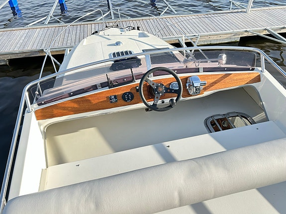 Forbina 9000 (-90), Mercruiser QSD 4,2 350hk (-09) 35knop 10 of 10