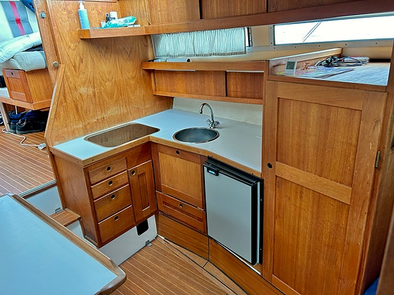 Forbina 9000 (-90), Mercruiser QSD 4,2 350hk (-09) 35knop 6 of 10