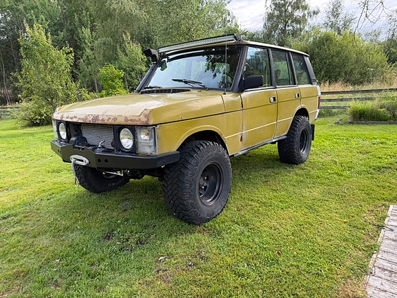 Land Rover Range Rover 2 of 3