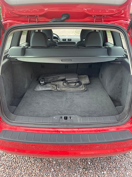 Volvo V50 7 of 9
