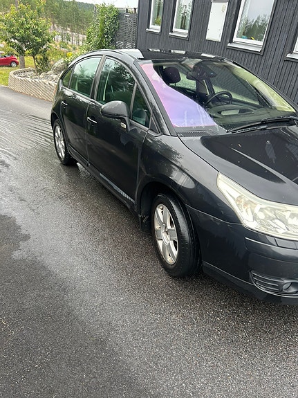 Citroen C4 2 of 8