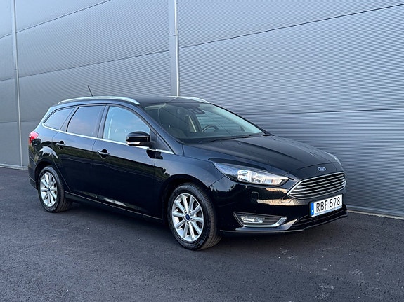Ford Focus 2 of 5