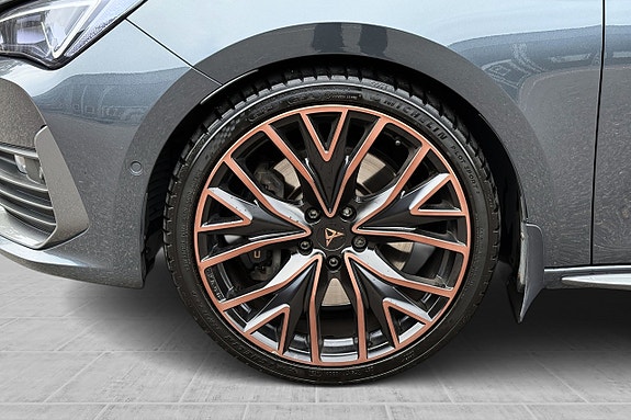 Cupra Leon 5 of 30
