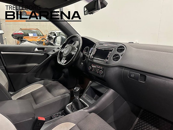 Volkswagen Tiguan 12 of 20