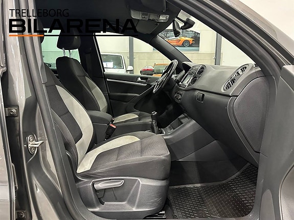 Volkswagen Tiguan 13 of 20