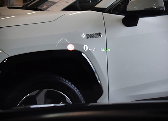 Jaguar I-PACE 14 of 28