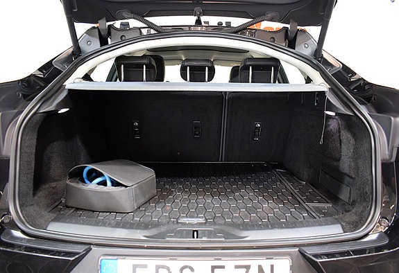 Jaguar I-PACE 27 of 28