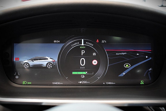 Jaguar I-PACE 13 of 28