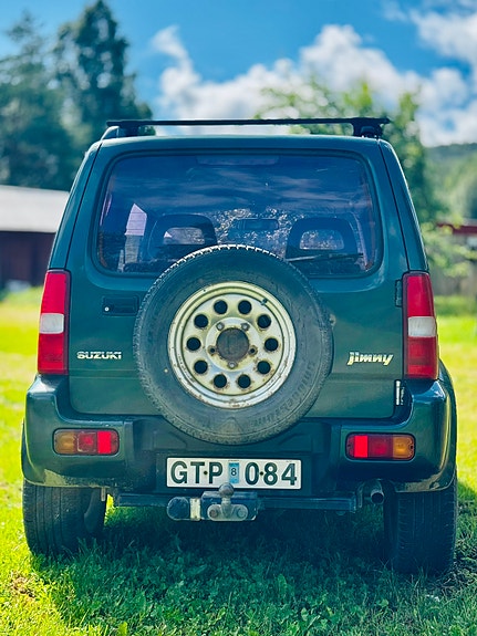 Suzuki Jimny 4 of 7