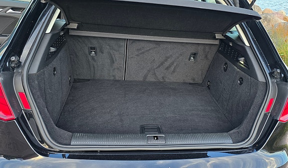 Audi A3 4 of 5