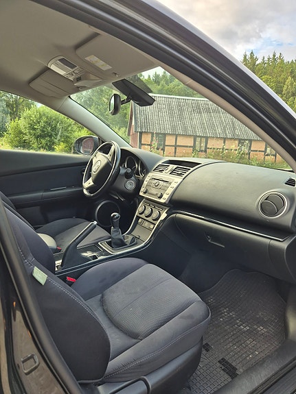 Mazda 6 4 of 5
