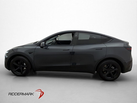 Tesla Model Y 5 of 5