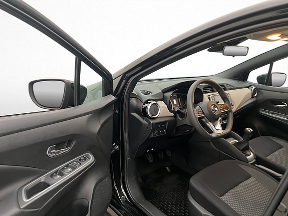 Nissan Micra 10 of 26