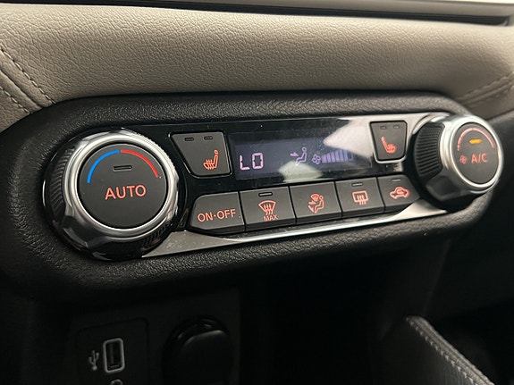Nissan Micra 19 of 26