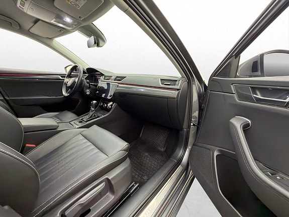 Skoda Superb 29 of 30
