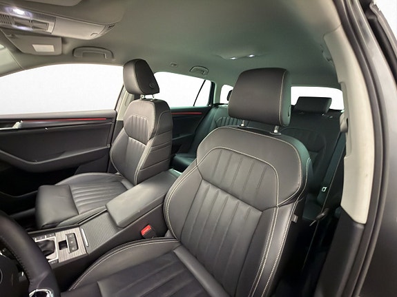 Skoda Superb 14 of 30