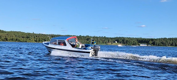 Bella 530 HT – Mariner 40 hk -86 – 30-trailer – ekolod 5 of 7