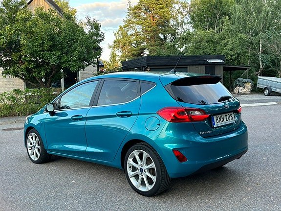 Ford Fiesta 7 of 12