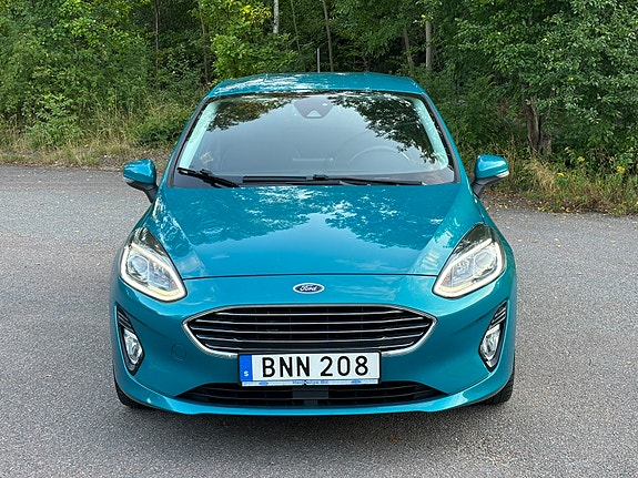 Ford Fiesta 2 of 12