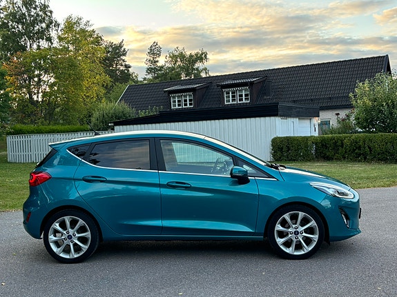 Ford Fiesta 4 of 12