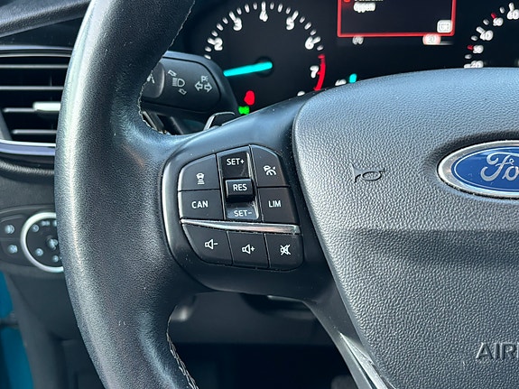 Ford Fiesta 9 of 12