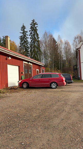 Volkswagen Passat 2 of 5