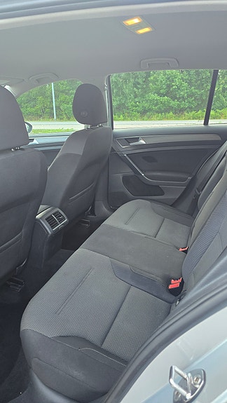 Volkswagen Golf VII 4 of 5