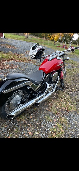 Kawasaki Vulcan 800 2 of 5