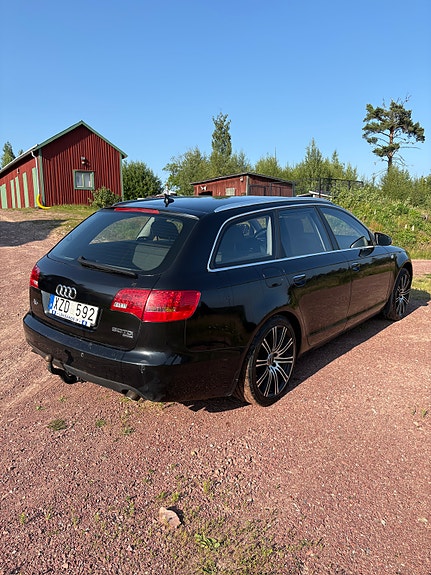 Audi A6 4 of 5