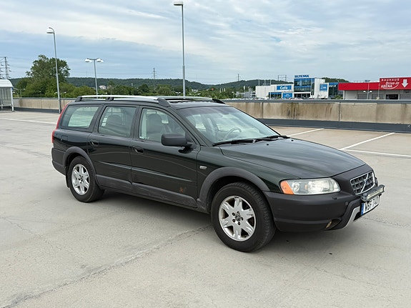 Volvo XC70 3 of 5
