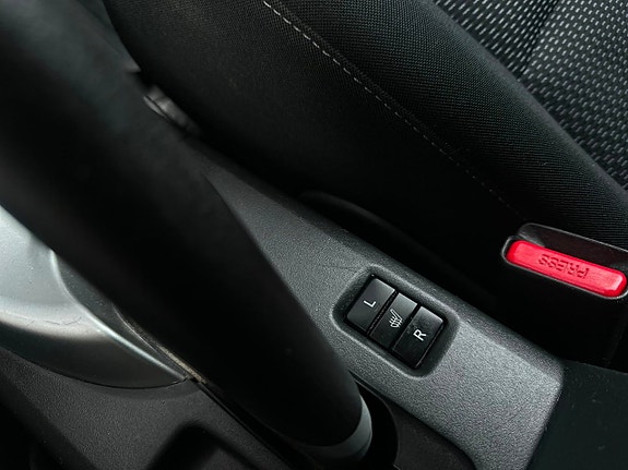 Toyota Auris 9 of 22