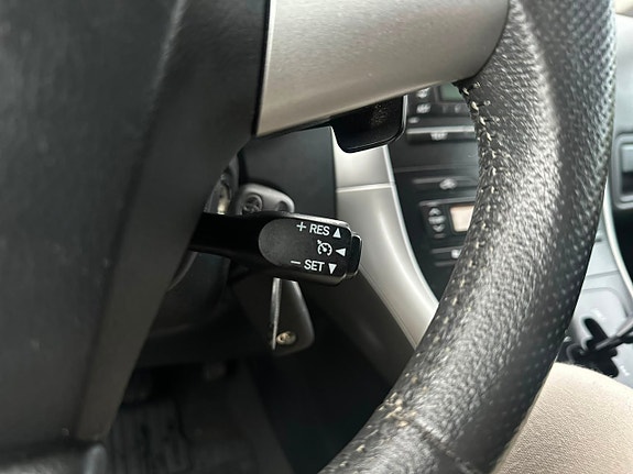 Toyota Auris 8 of 22