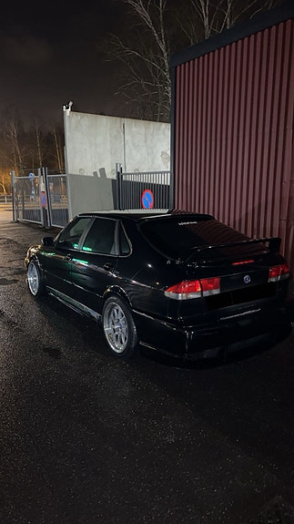 Saab 900 2 of 5