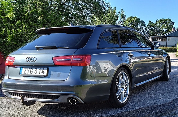 Audi A6 4 of 5
