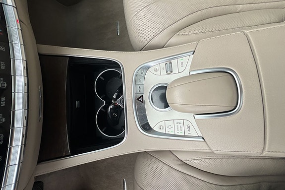 Mercedes-Benz S350 9 of 18