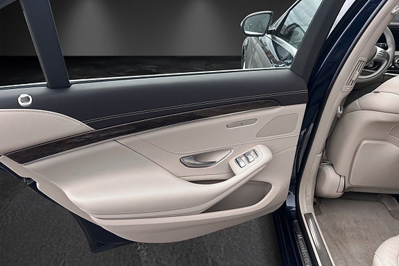 Mercedes-Benz S350 11 of 18