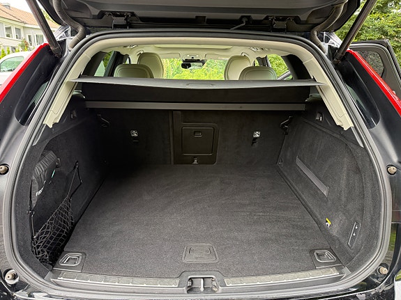 Volvo XC60 14 of 14